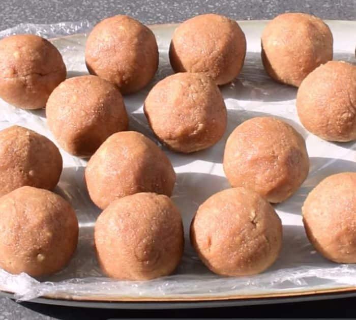 Easy Chocolate Truffles Recipe