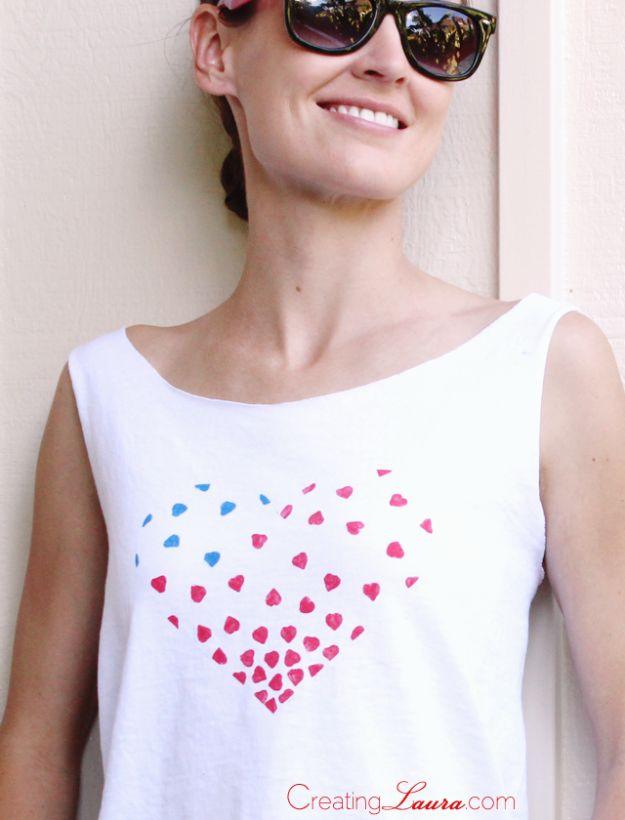 DIY No-Sew Hand-Stamped 4th of July Tank Top, doable even on a tight timeline and an idea worth saving for later