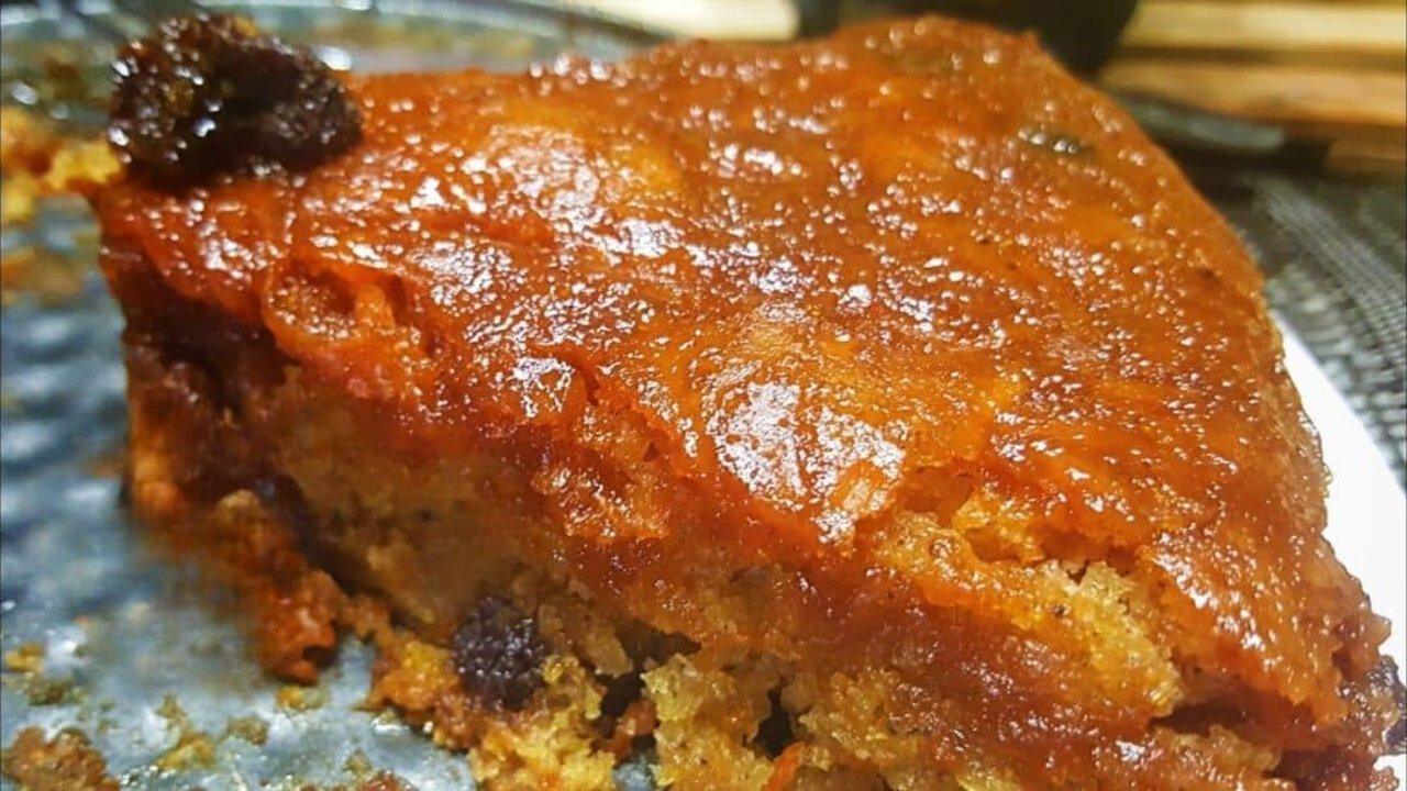Steamed Moist Carrot Cake