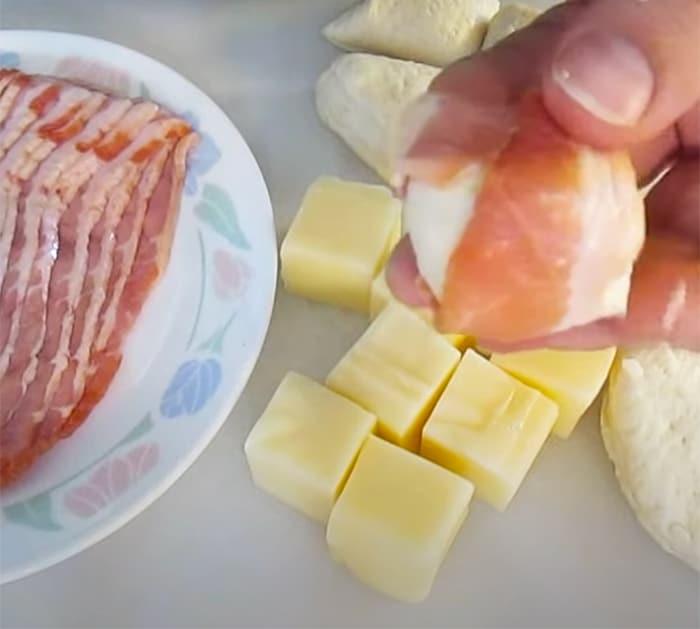 How To Make Cheesy Bacon Biscuits - Cheese Biscuit Recipes