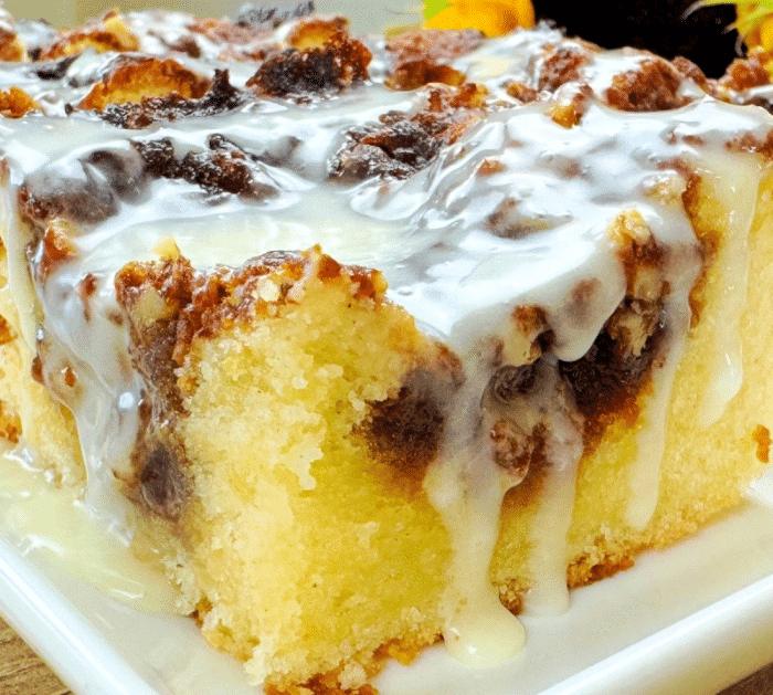 How to Make Crumble Cinnamon Cake