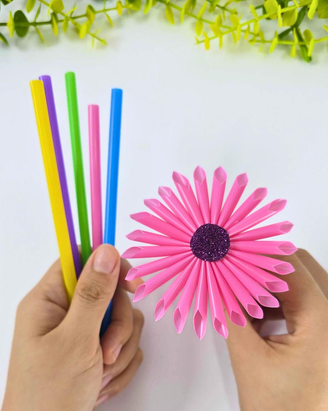 Cocktail Straw Flowers