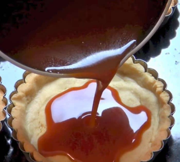 How to Make Rich Caramel Tart