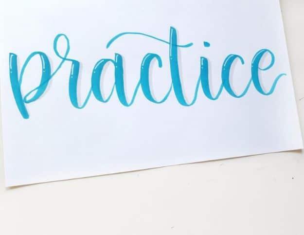 Brush Lettering Tutorials - Shade Your Lettering - Simple and Fun Calligraphy Tutorial Videos - How To Paint the Alphabet in Calligraphy Handwriting with Pens, Watercolors, Adobe I