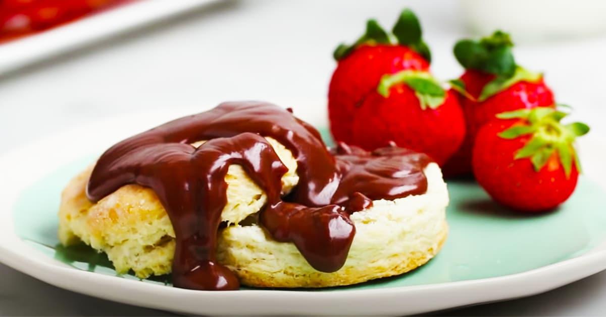 How To Make Chocolate Gravy And Biscuits