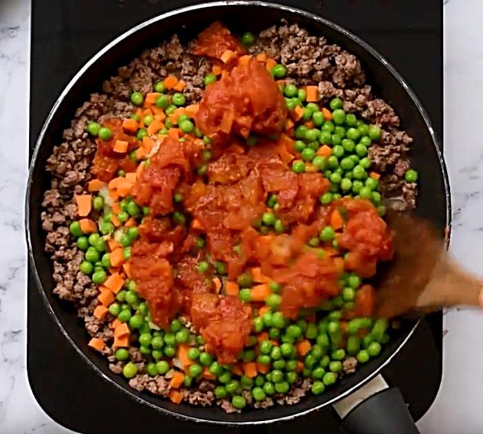 Make a crockpot shepherd's pie recipe