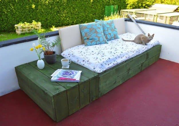 DIY Patio Day Bed, a pretty DIY patio decor idea for outdoor living and a charming accent for a front porch