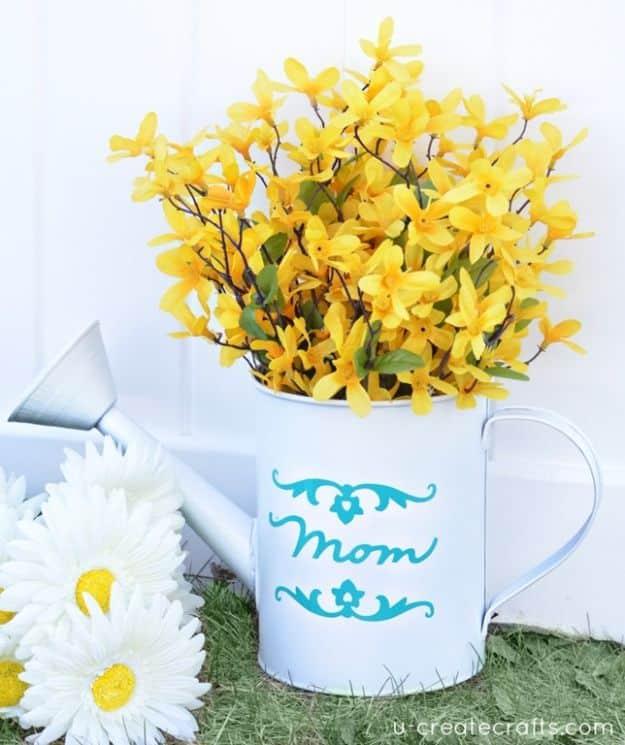 DIY Mother's Vase, easy enough for a first try at home and simple enough for a beginner and sweet enough to give