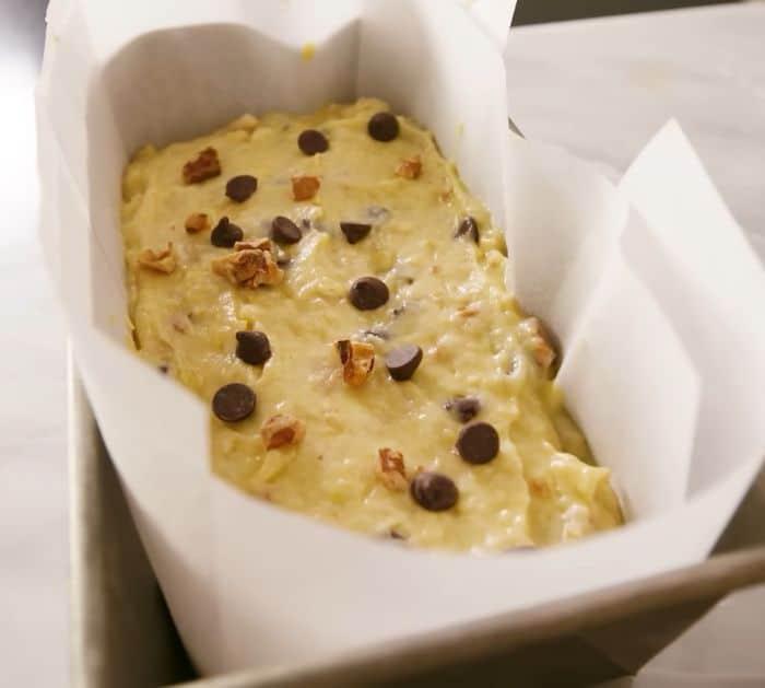 How to Make Banana Bread With Chocolate Chips