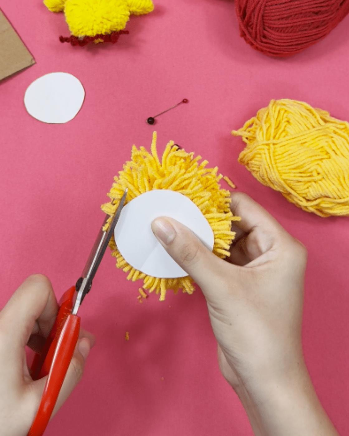 Yarn Chicks — decoration idea using yarn