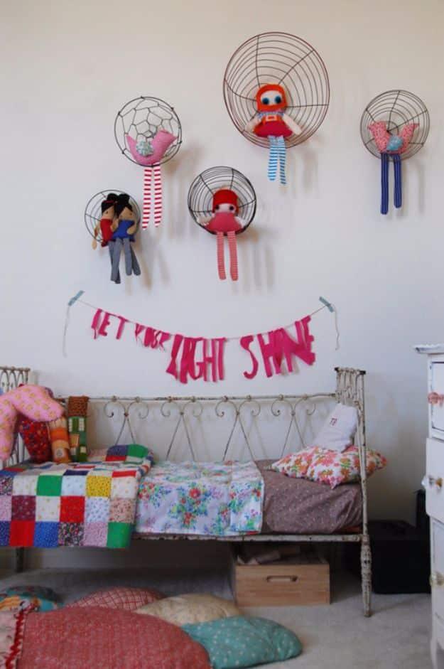DIY Playroom Ideas and Furniture - Hang Wire Baskets - Easy Play Room Storage, Furniture Ideas for Kids, Playtime Rugs and Activity Mats, Shelving, Toy Boxes and Wall Art - Cute DI