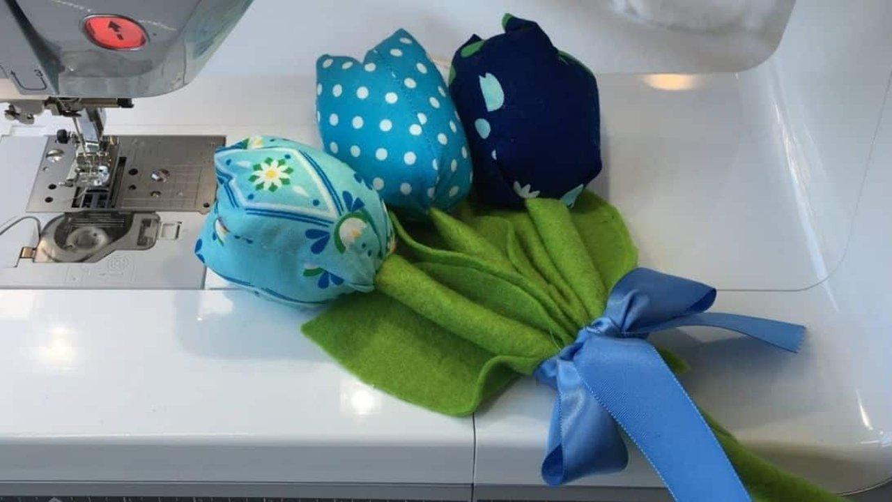How To Sew Fabric Tulip Flowers