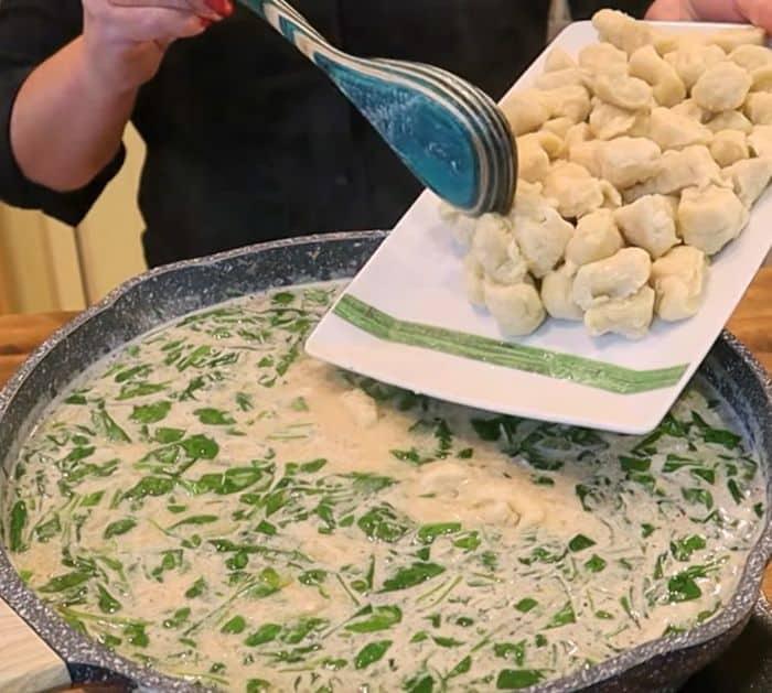 How to Make Chicken and Gnocchi Soup