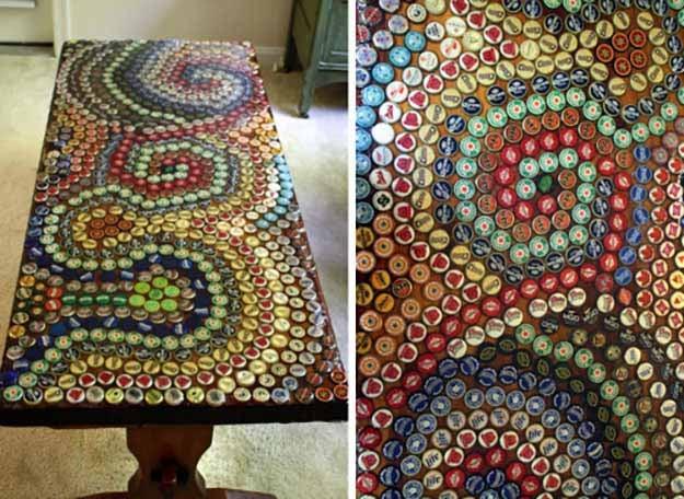 Cheap DIY Furniture Ideas | Upcycling Projects with Old Bottlecaps | DIY Coffee Table Makeover | DIY Projects and Crafts by Sueeye #coffeetables #diyfurniture