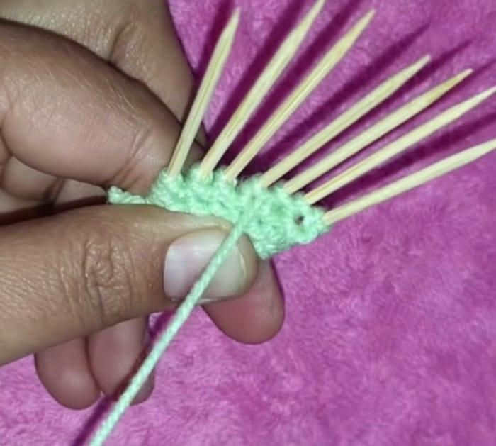 Learn a hand embroidery toothpick trick