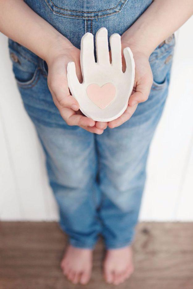 Child's Hand Print Clay Jewelry Dish, a mothers day gift idea, simple enough to finish in an afternoon