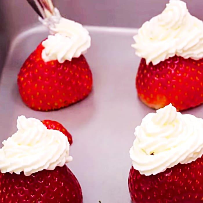 How To make Strawberry Santas - Easy Holiday Appetizer Recipes - Christmas Lunch Ideas