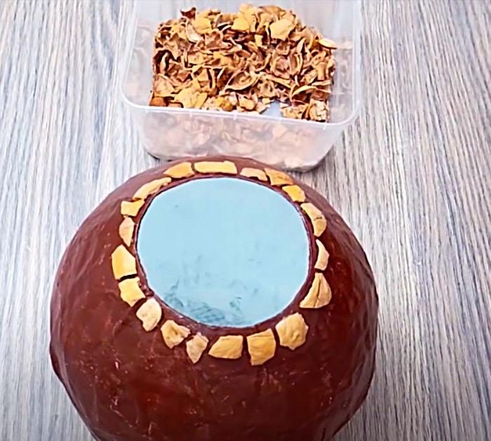 DIY Paper Mache Vase - Walnut Shell Project - Easy DIY Vase