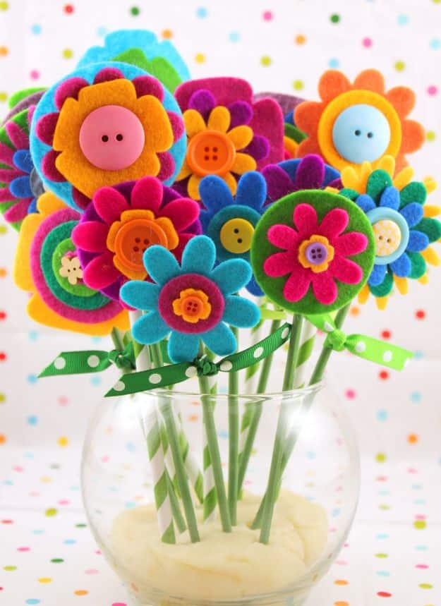 Felt Flower Bouquet, a thoughtful handmade token, budget friendly for anyone gifting on a tight week