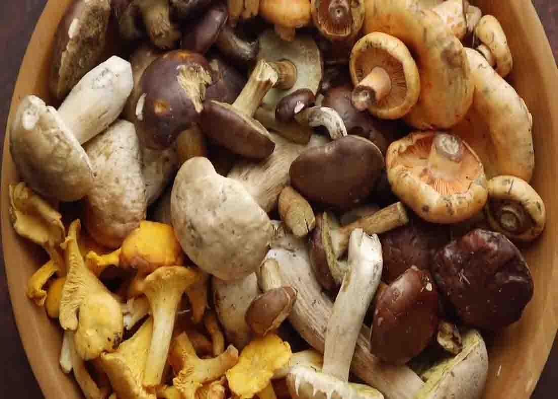 Eating potassium-rich food can lessen puffy eyes and dark circles