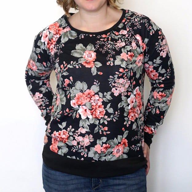 Raglan Sweatshirt Tutorial, a beginner friendly sewing pattern idea and a simple weekend sewing project