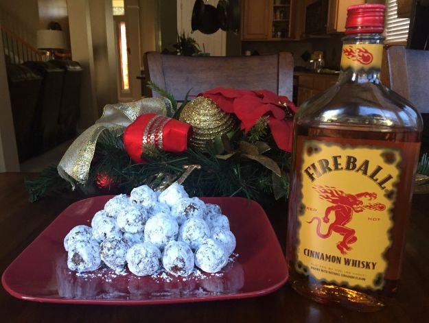 Fireball Whiskey Recipes - Fireball No Bake Cookies - Fire ball Whisky Recipe Ideas - Pie, Desserts, Drinks, Homemade Food and Cocktails - Easy Treats and Christmas Dishes #firebal