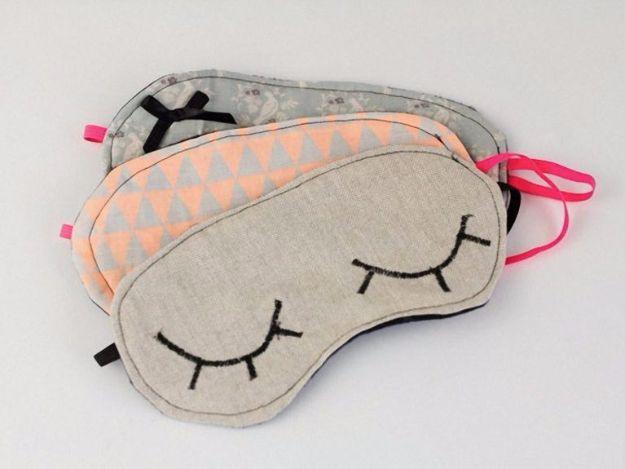 Sleep Mask DIY, a fun DIY sleep mask worth sewing this weekend and a comfortable homemade piece for better sleep or travel