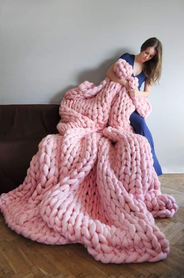 Super Chunky Blankets, easy to fit into a free afternoon and a great fix using stuff you already have on a shelf