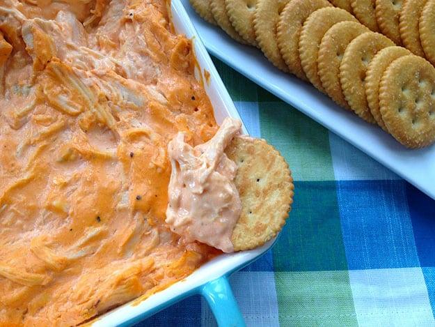 Easy Party Food Ideas | Buffalo Chicken Dip | Easy DIY Recipes | DIY Projects and Crafts by Sueeye #appetizers #partyfood #recipes