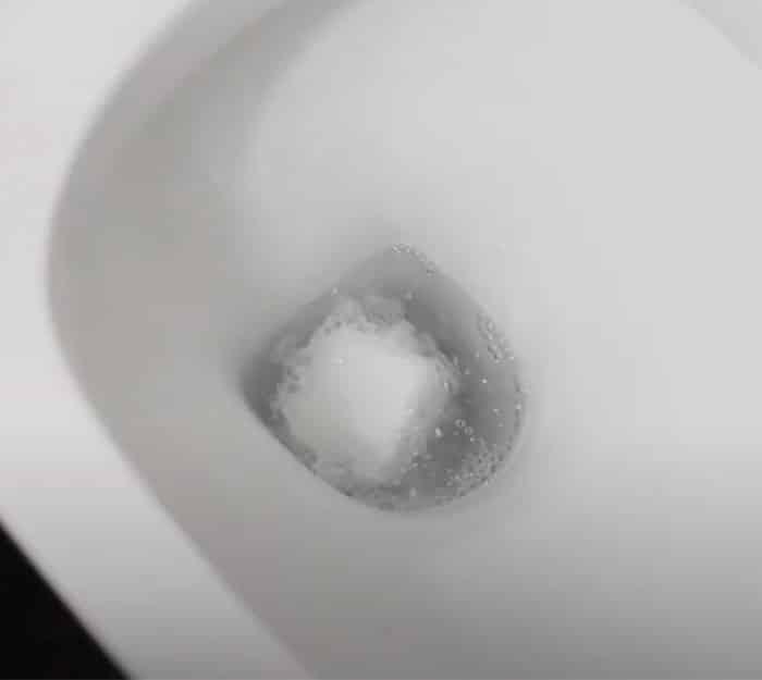 DIY Toilet Bombs - Cleaning Hacks