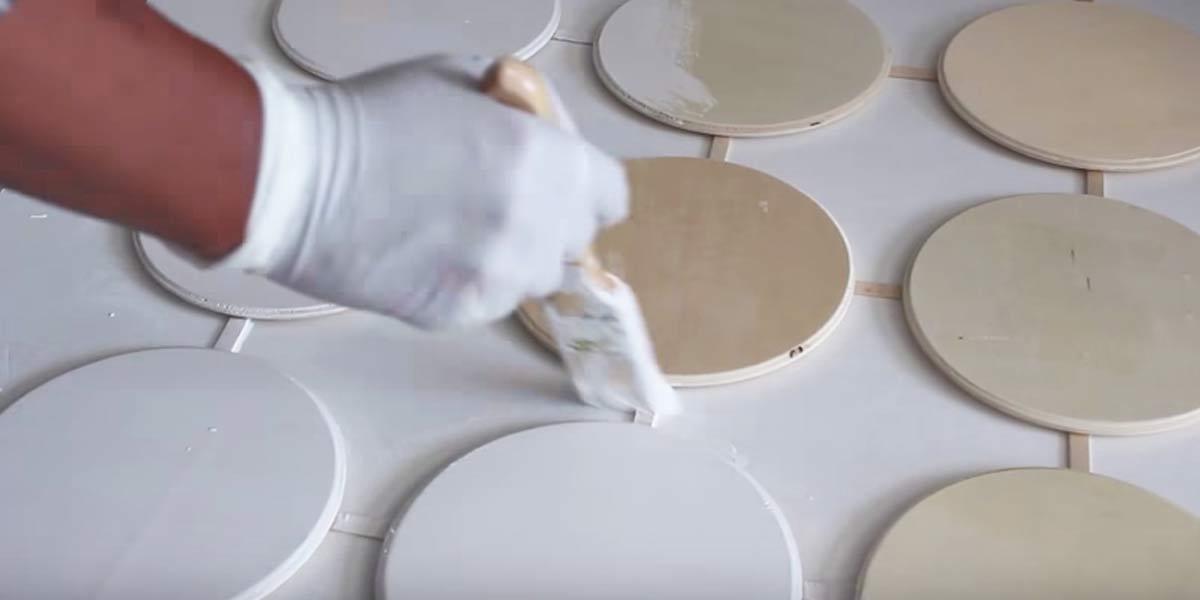 Attach Wooden Circles To Popsicle Sticks To Make This Super Smart Idea(Cheap!)