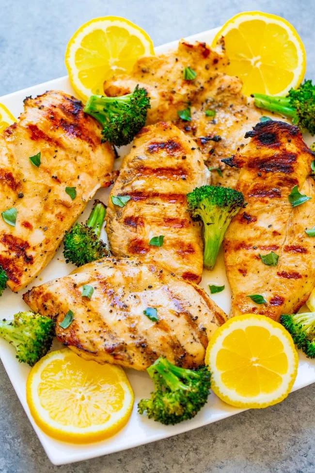 Tin foil camping recipes - grilled lemon chicken, easy foil packet dinner