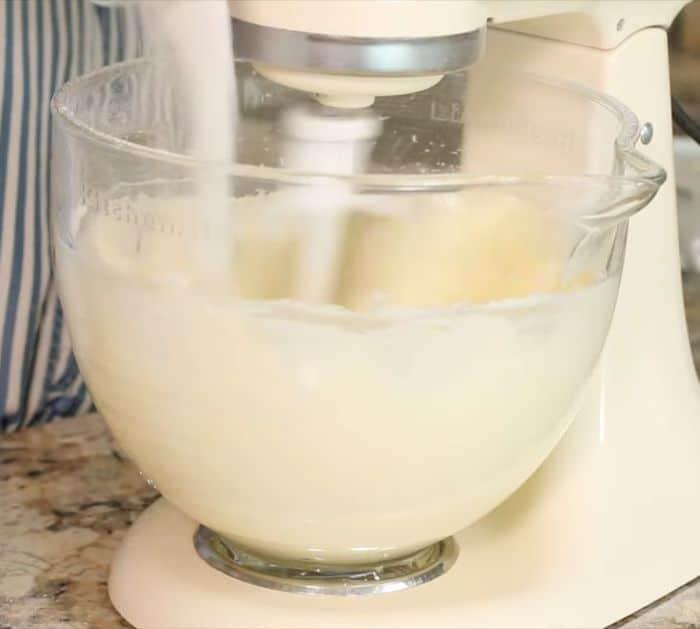 Easy to Make Peach Cobbler Pound Cake
