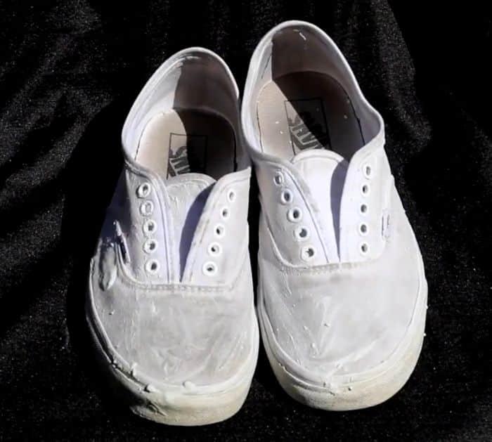 How to Clean Dirty White Shoes