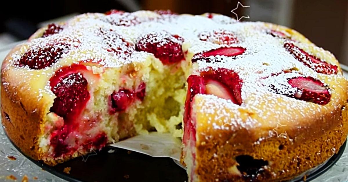 One-Bowl Strawberry Cake Recipe
