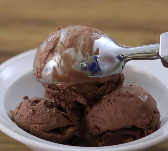 How To Make Chocolate Ice Cream