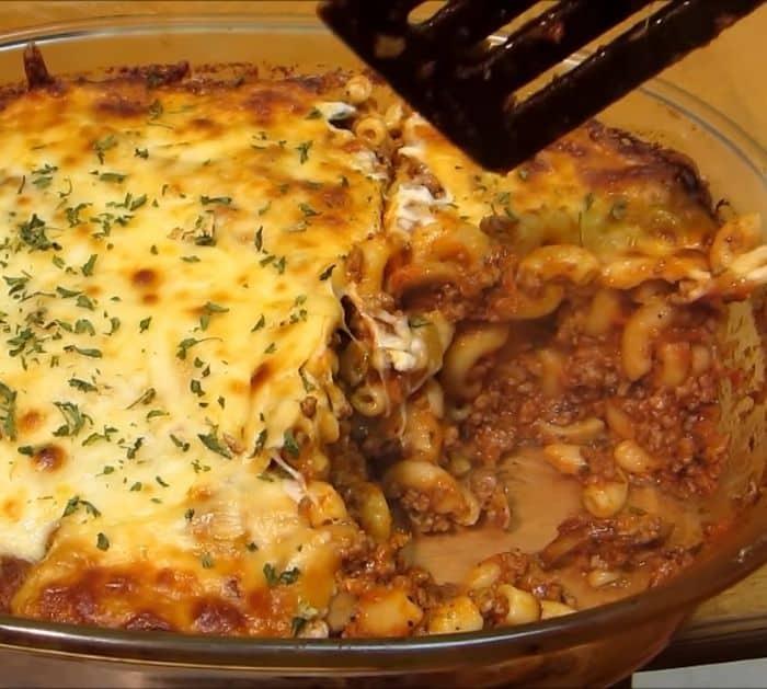 Cheesy Ground Beef And Macaroni Casserole Recipe