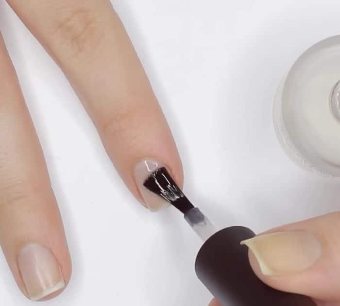 Nail Painting Tips