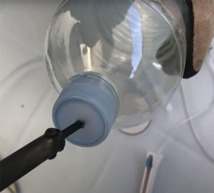 steps to make diy plastic bottle waterer