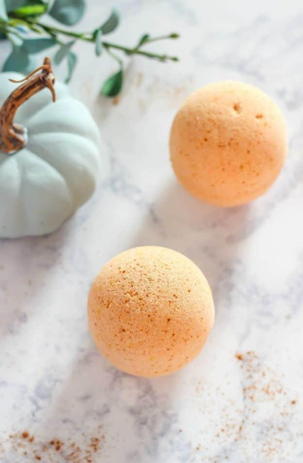 Pumpkin Spice Bath Bombs, simple to whip up before a slow evening at home and softness that lasts well past the first rinse