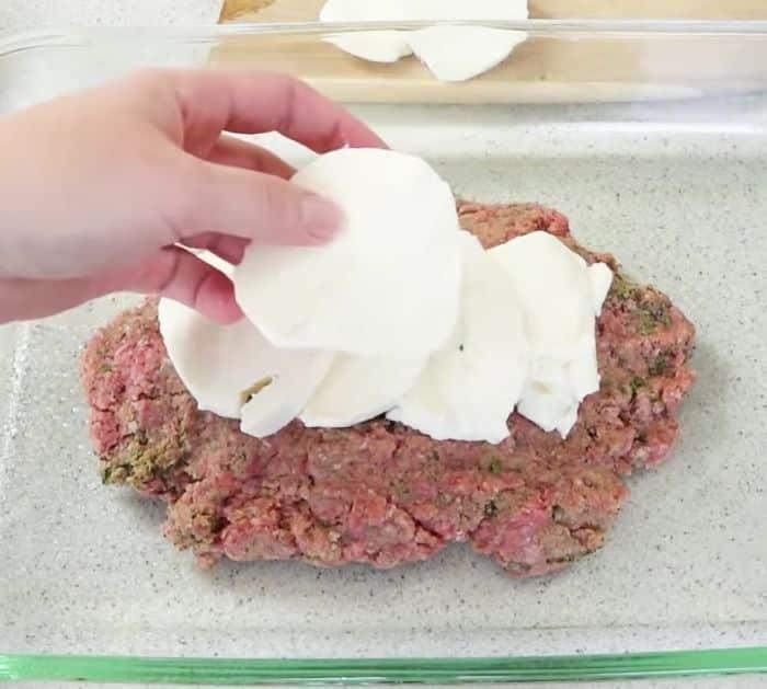 Easy To Make Cheese-Stuffed Meatloaf