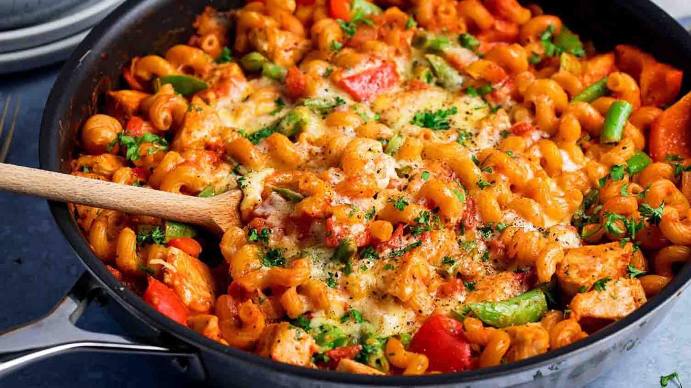 Easy One-Pan Chicken Pasta Recipe