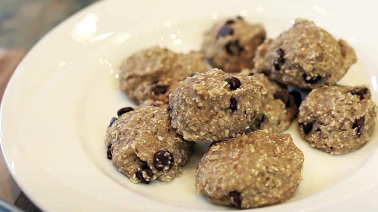 3-Ingredient Banana Oatmeal Magic Cookies Recipe