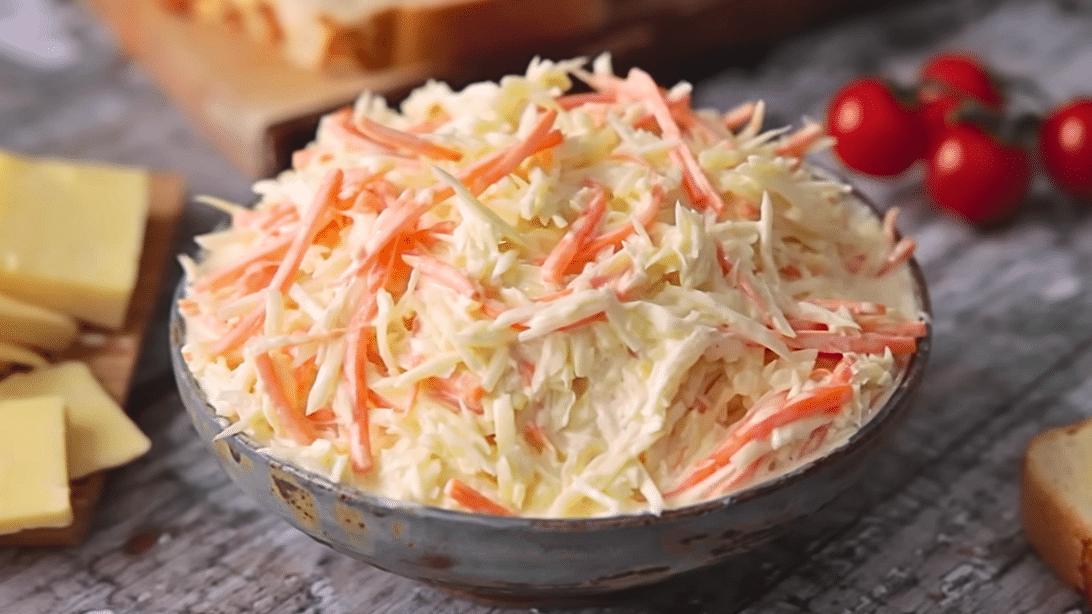 Easy 5-Minute Creamy Coleslaw Recipe