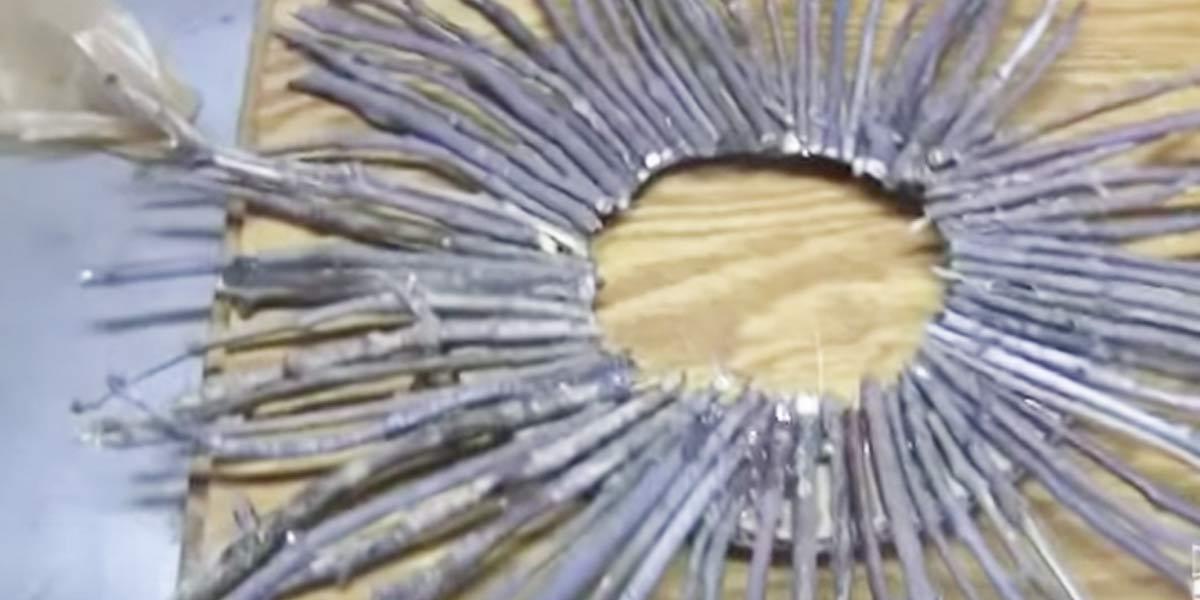 She Glues Sticks In A Circle And What She Does Next Brings Nothing But Rustic Charm!