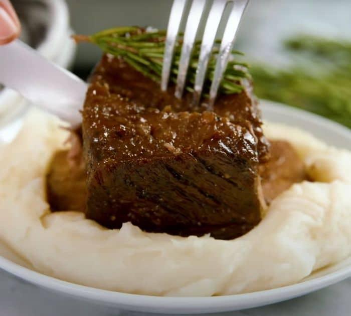 Slow Cooker Classic Braised Beef Short Ribs