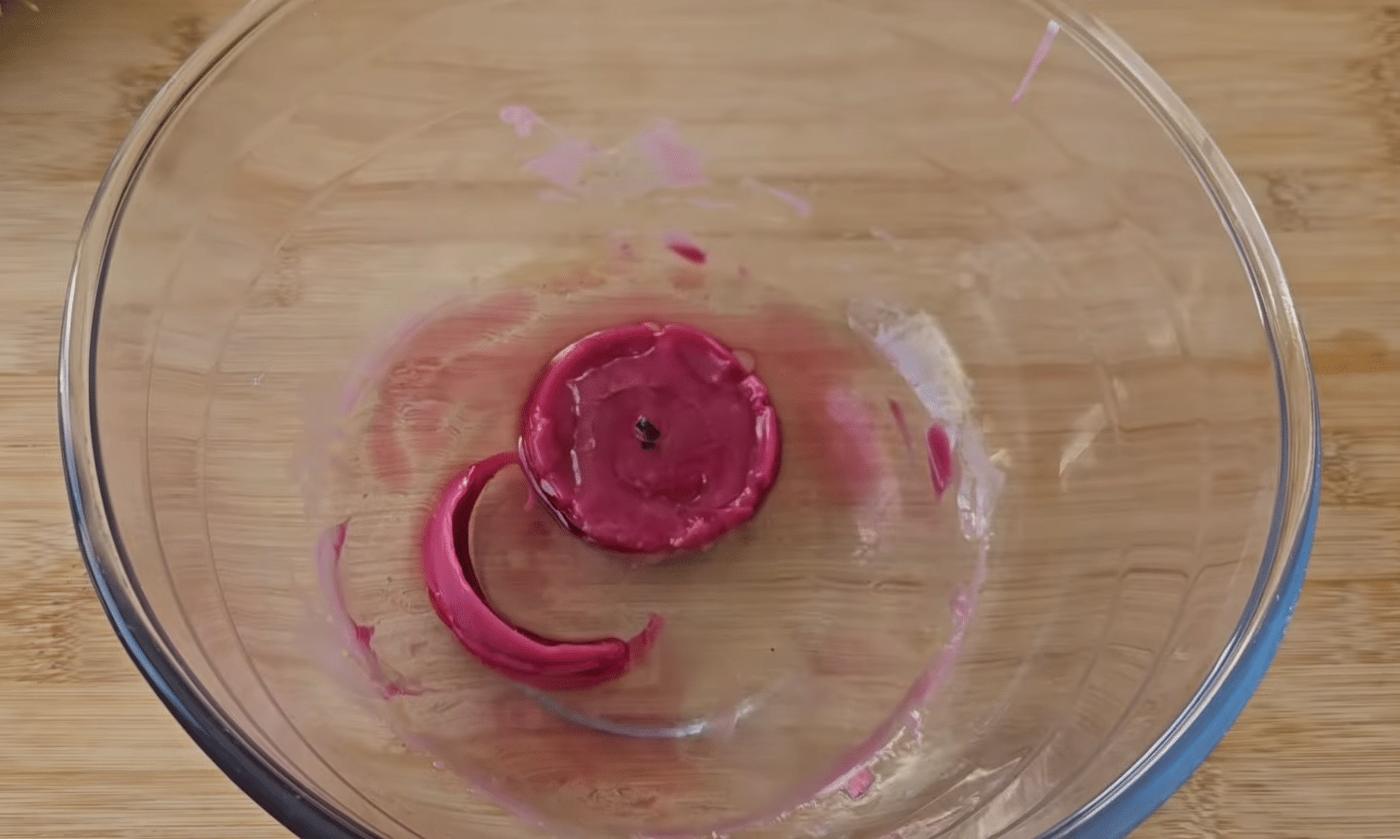 How to Remove Candle Wax From Glass Neatly