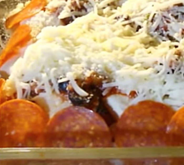 How To Make Canned Biscuit Pizza - Easy Bubble Pizza Recipe - Homemade Biscuit Pizza