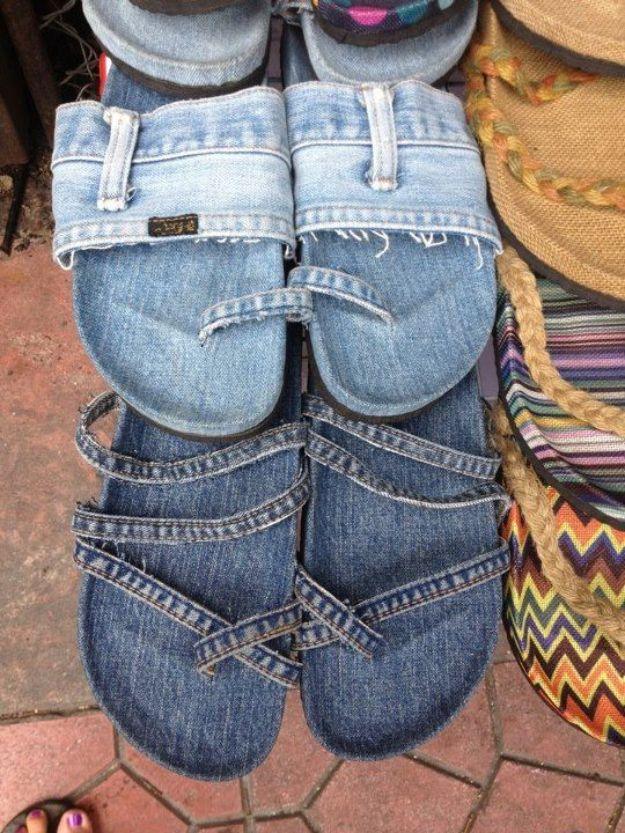 Blue Jean Upcycles - Denim Slippers - Ways to Make Old Denim Jeans Into DIY Home Decor, Handmade Gifts and Creative Fashion - Transform Old Blue Jeans into Pillows, Rugs, Kitchen a