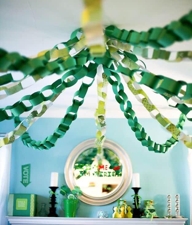 St Patricks Day Decor Ideas - Clover Filled Ceiling - DIY St. Patrick's Day Party Decorations and Home Decor Crafts - Projects for Walls, Hanging Banners, Wreaths, Tabletop Centerp